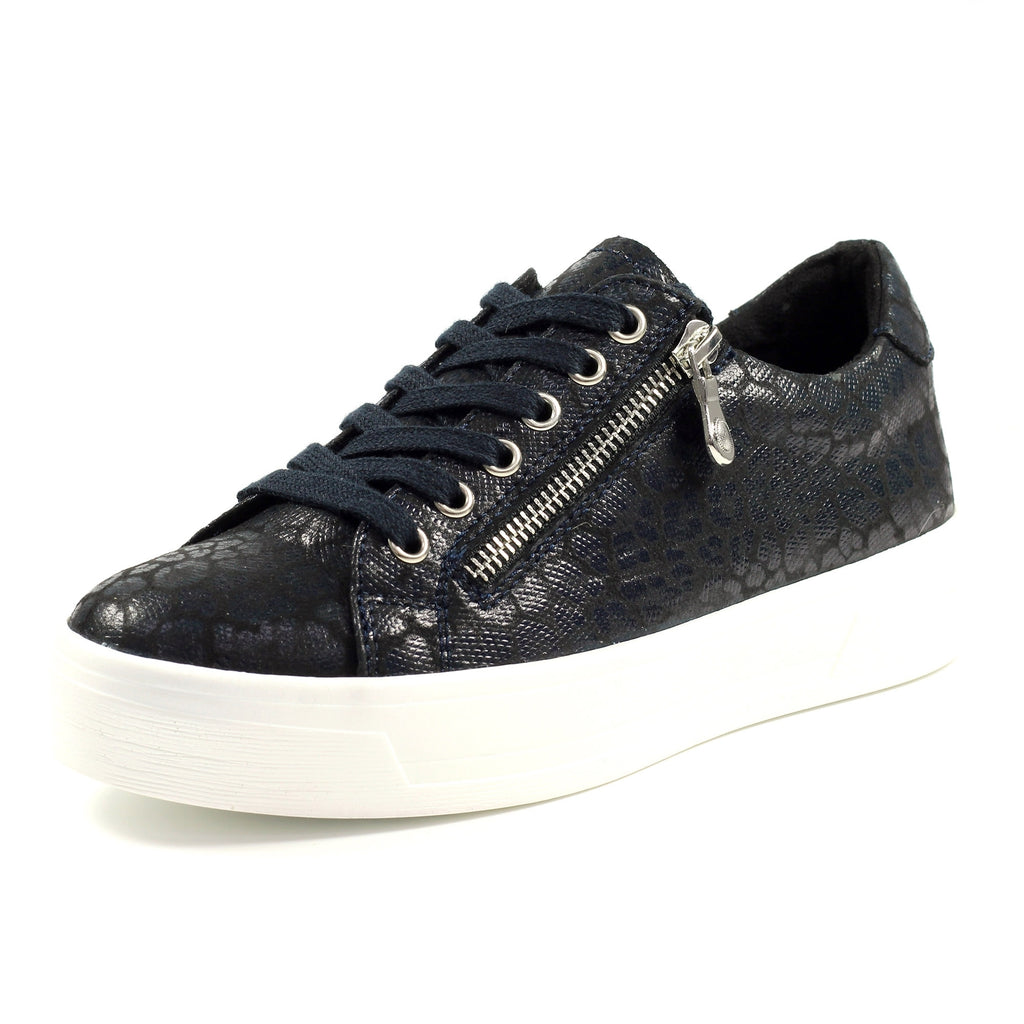 Charm Black Trainer
