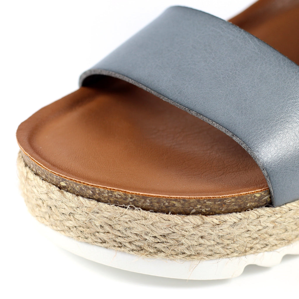 Deanna II Grey Sandal