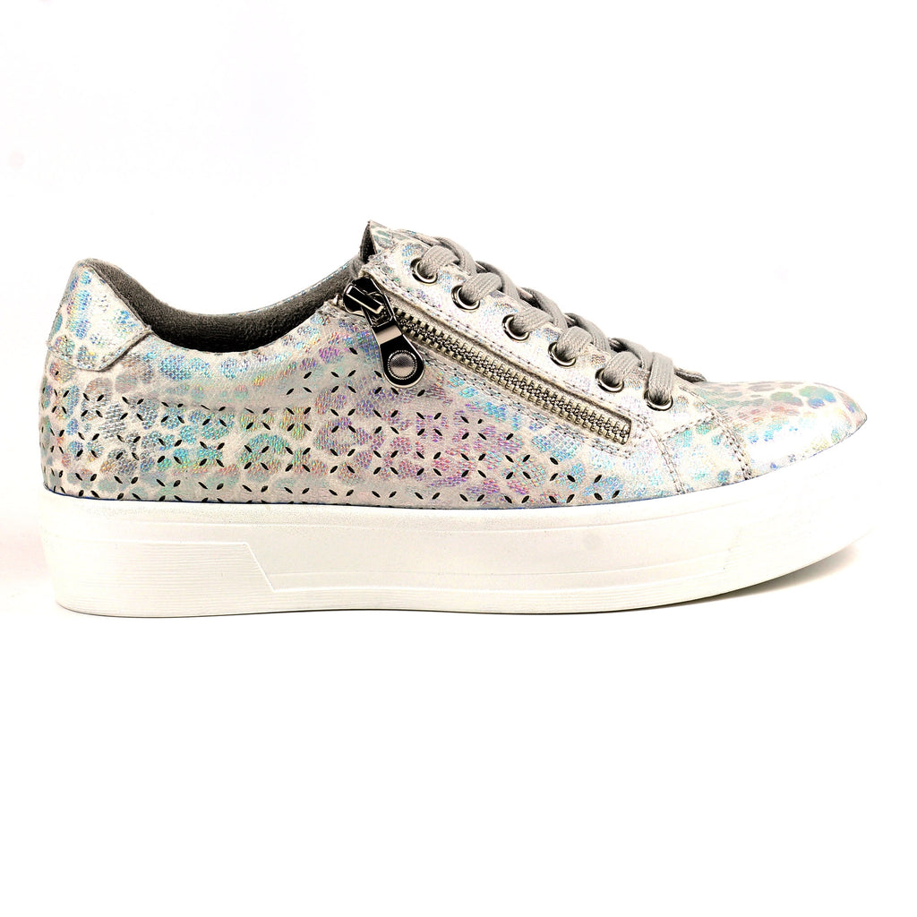 Charm White Trainer