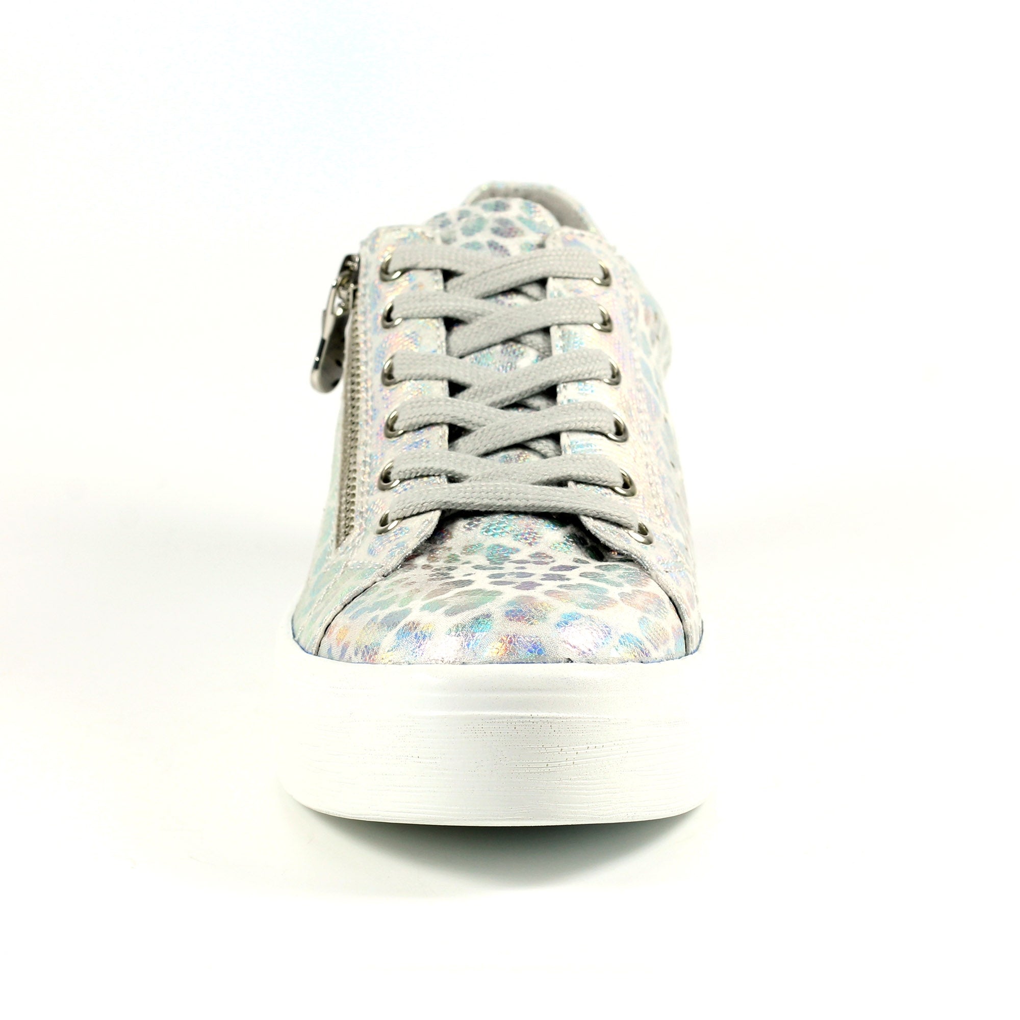 Charm White Trainer