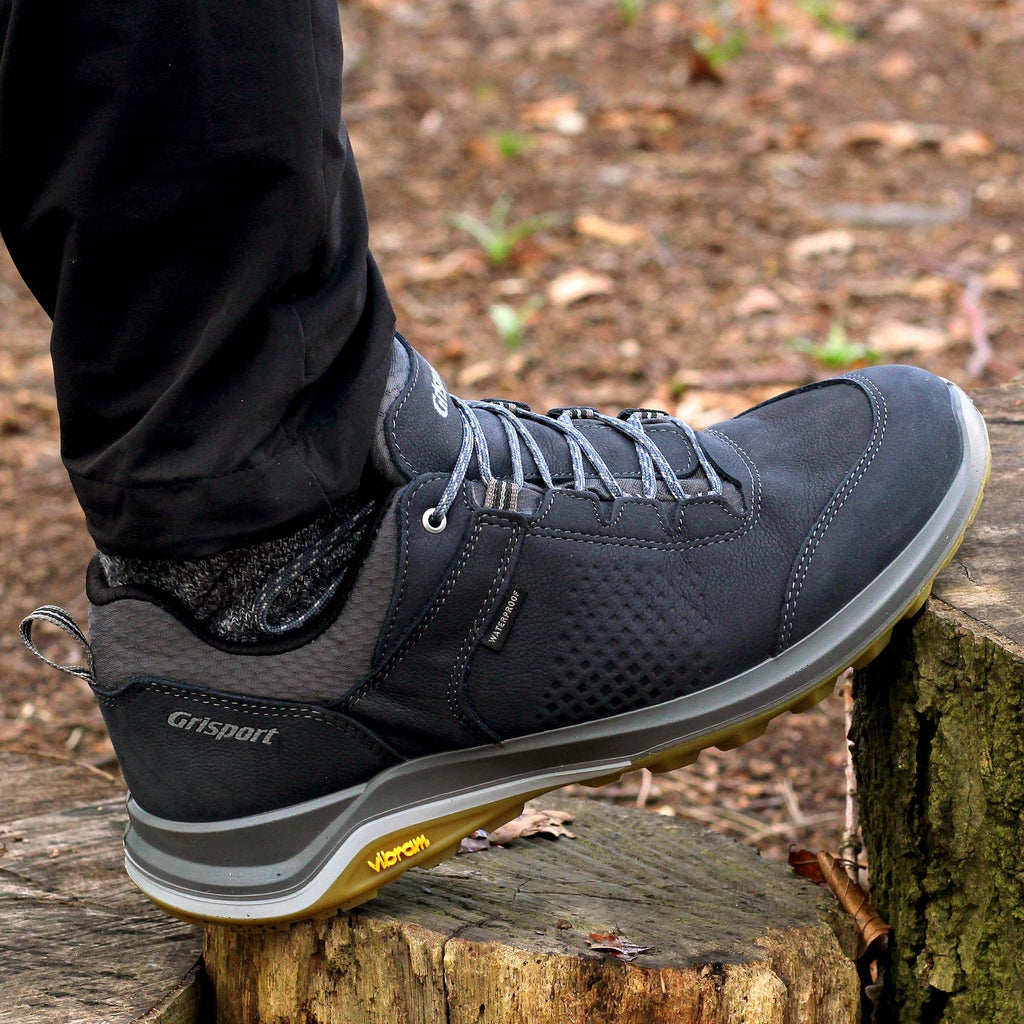 Icarus Walking Shoe