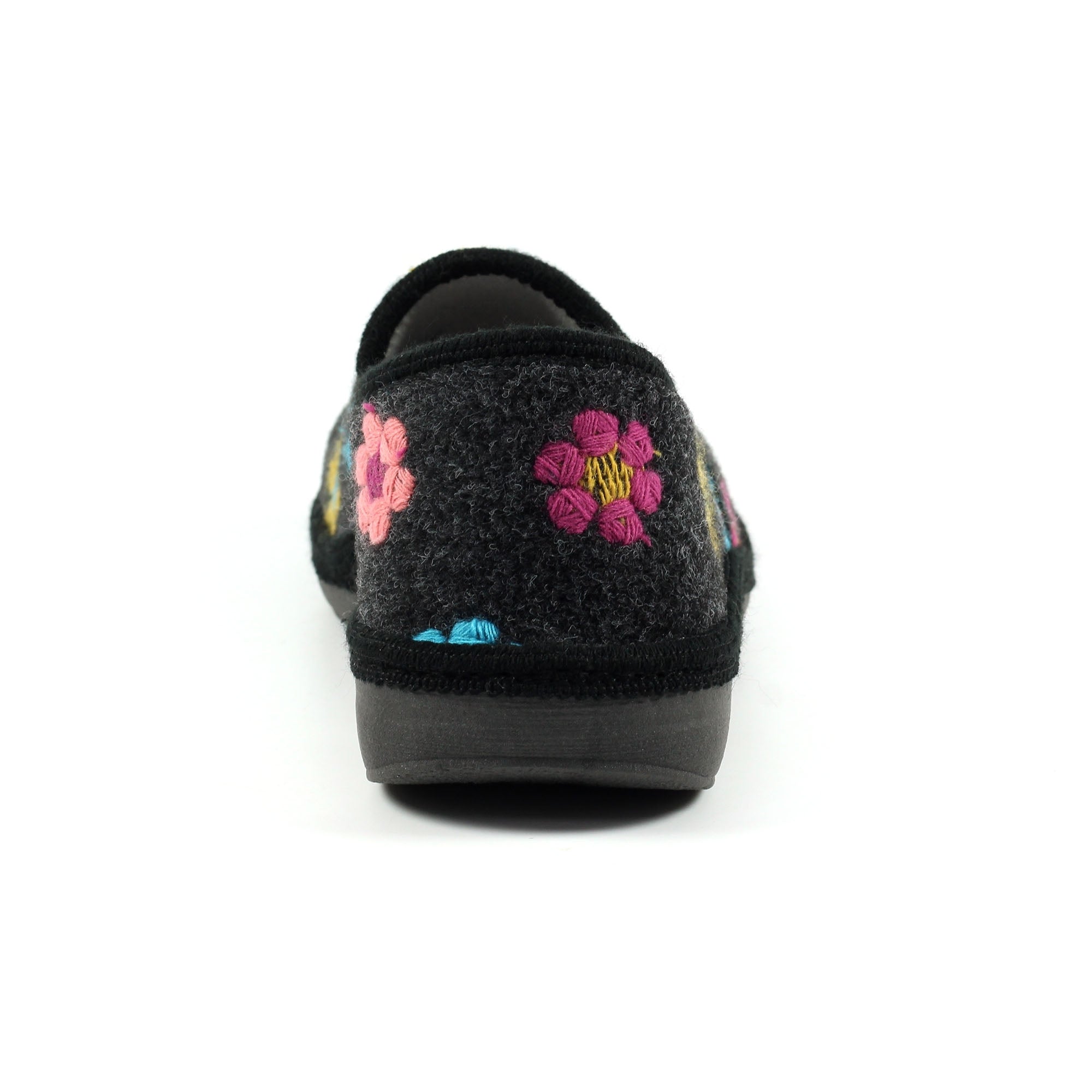 Sepal Black Slipper