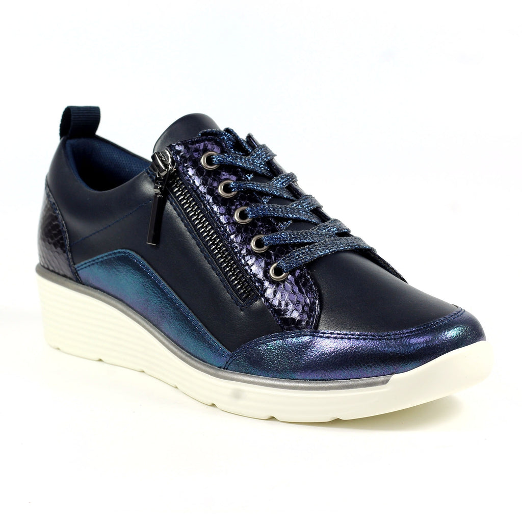 Kiley Navy Trainer