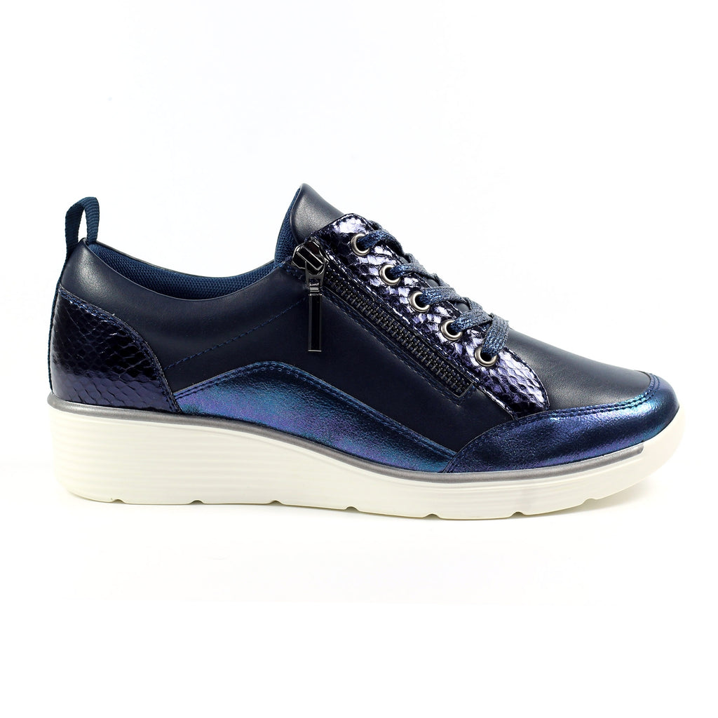 Kiley Navy Trainer