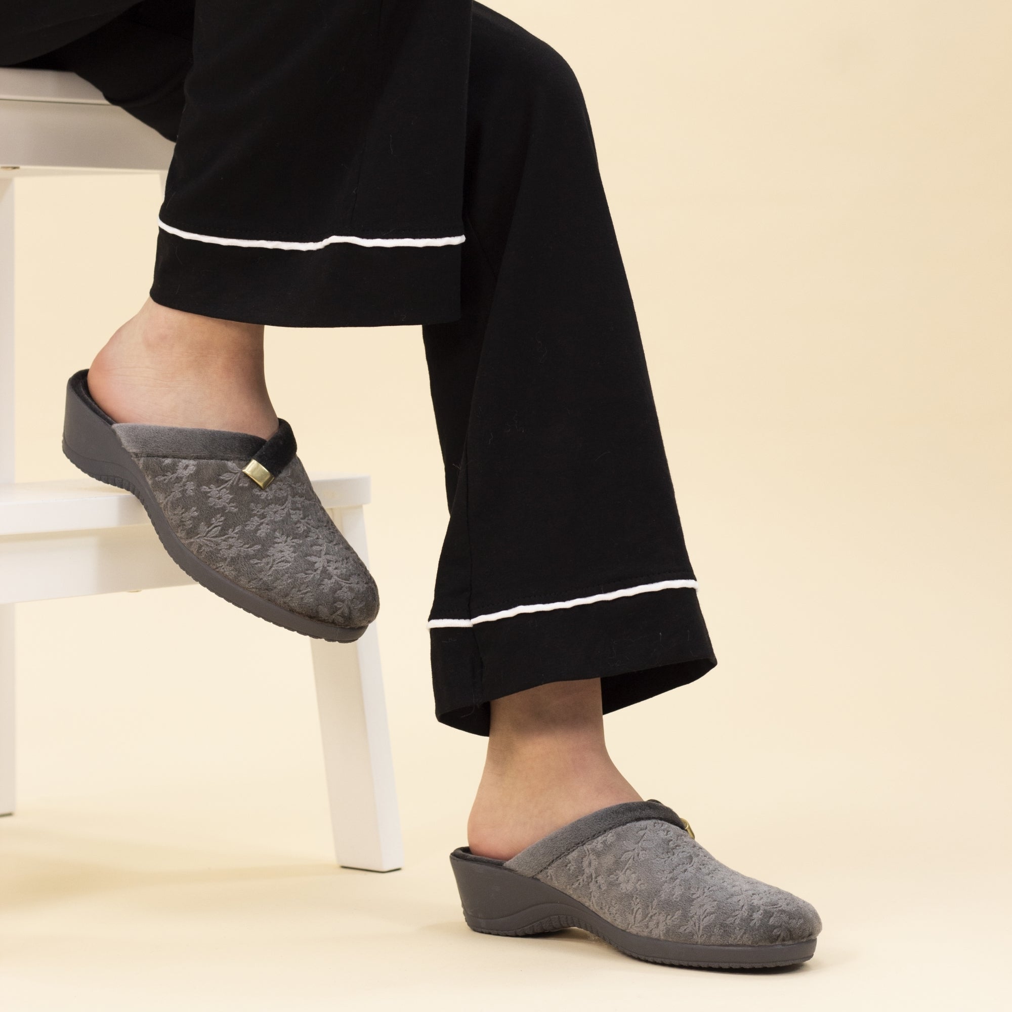 Amaretto Grey Mule Slipper