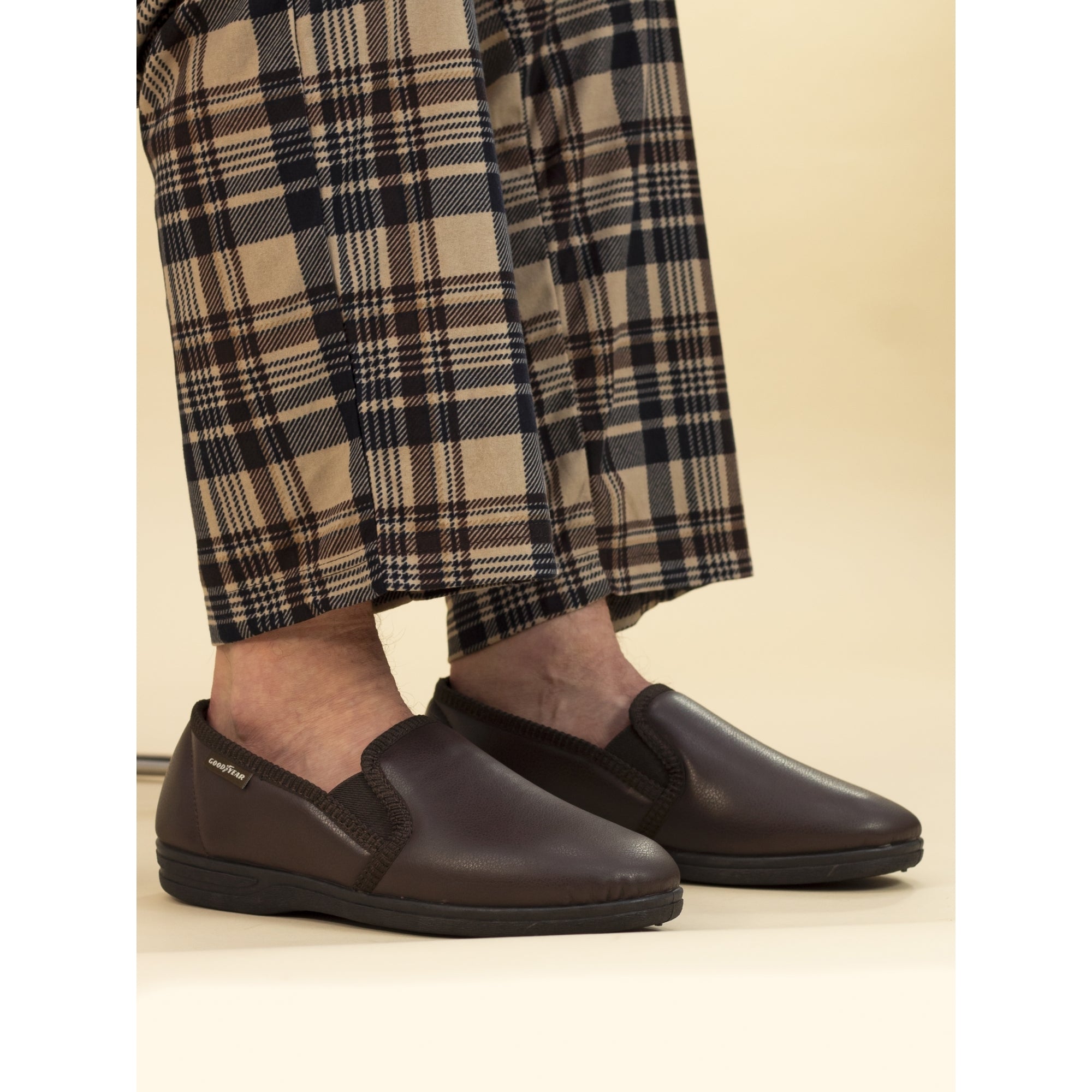 Trent Brown Slipper