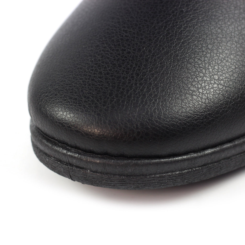 Trent II Black Slipper