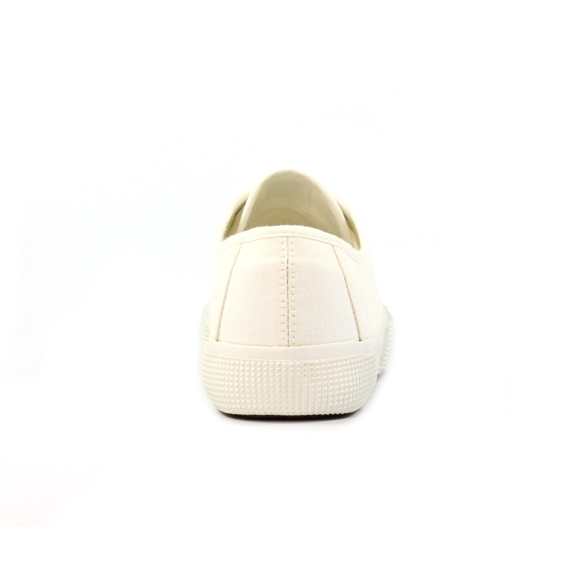 Naomi White Trainer