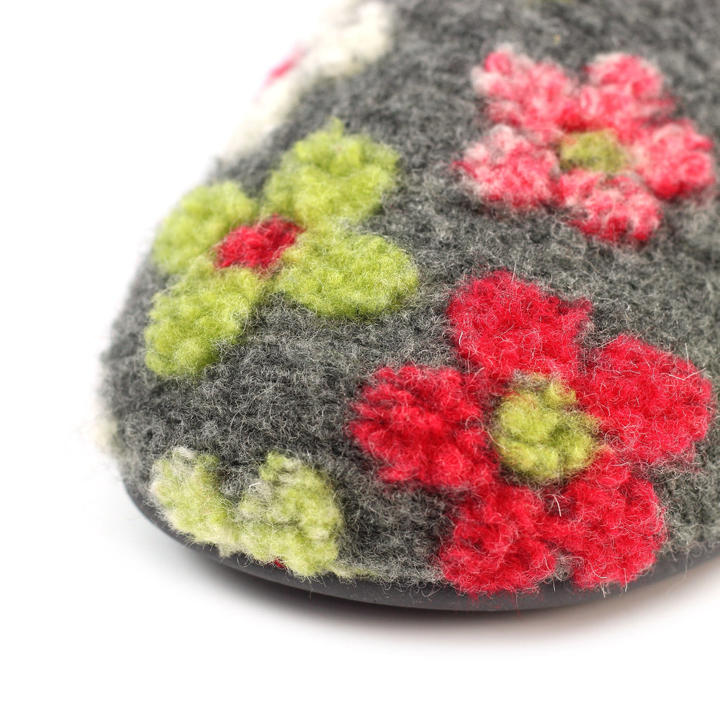 Lychee Grey Slipper