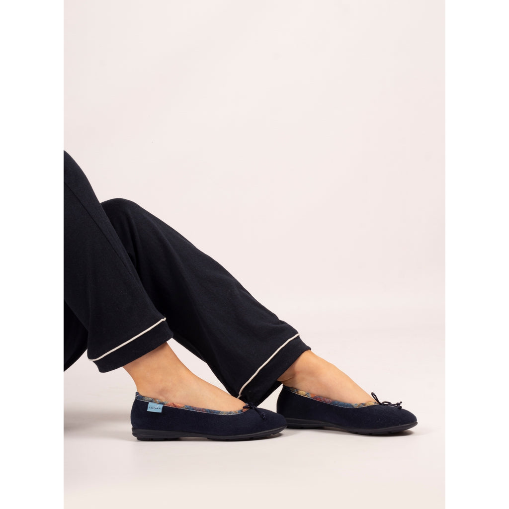Bow Navy Pump Slipper