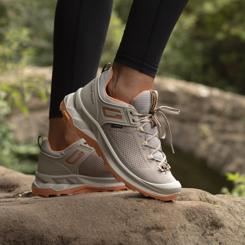 Lady Nomad Light Grey Walking Shoe