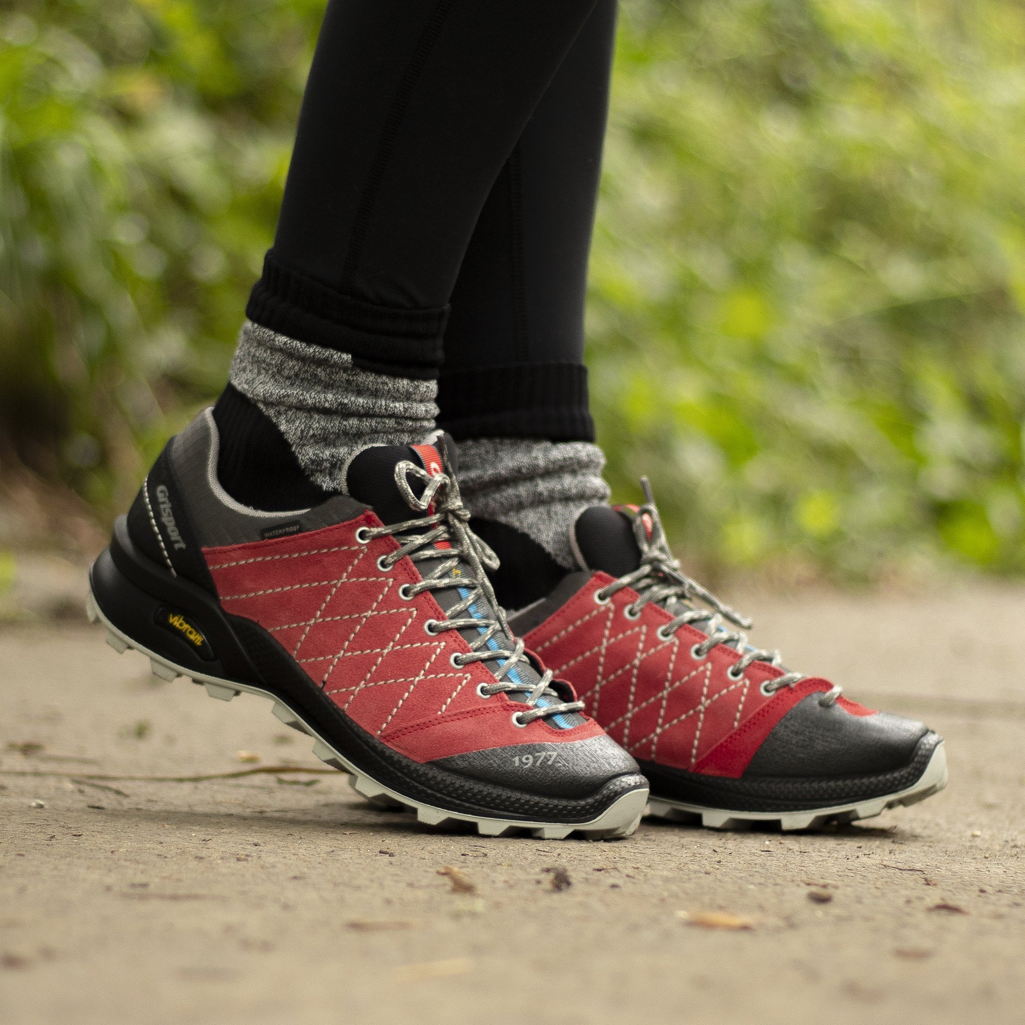 Lady Treviso Raspberry All Grip Walking Shoe