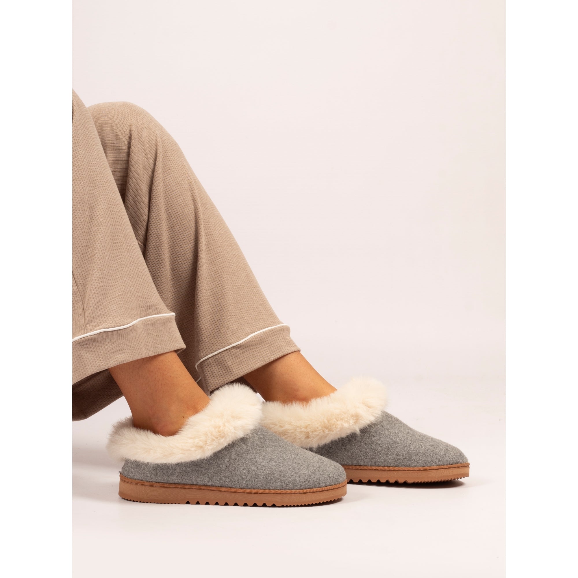 Cranbrook Grey Boxed Slipper