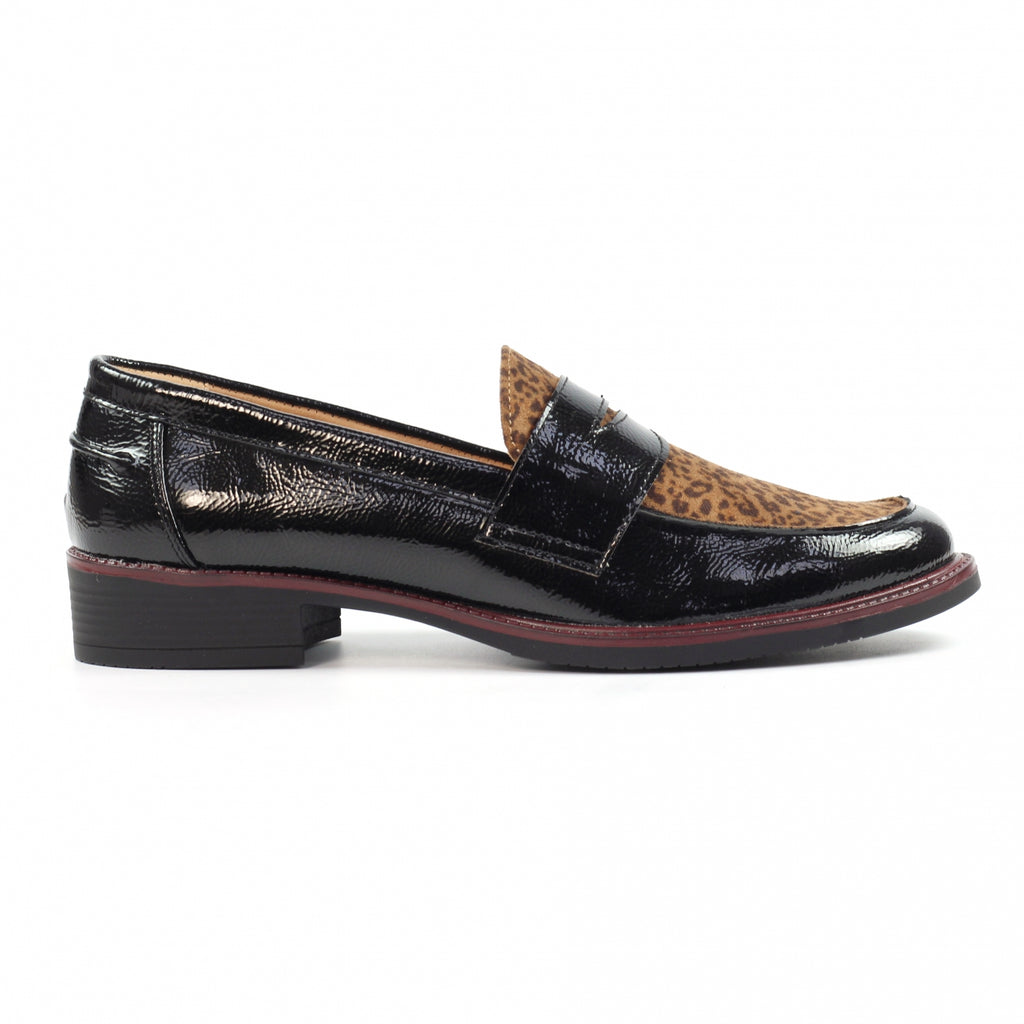 Titan Black Patent Shoe