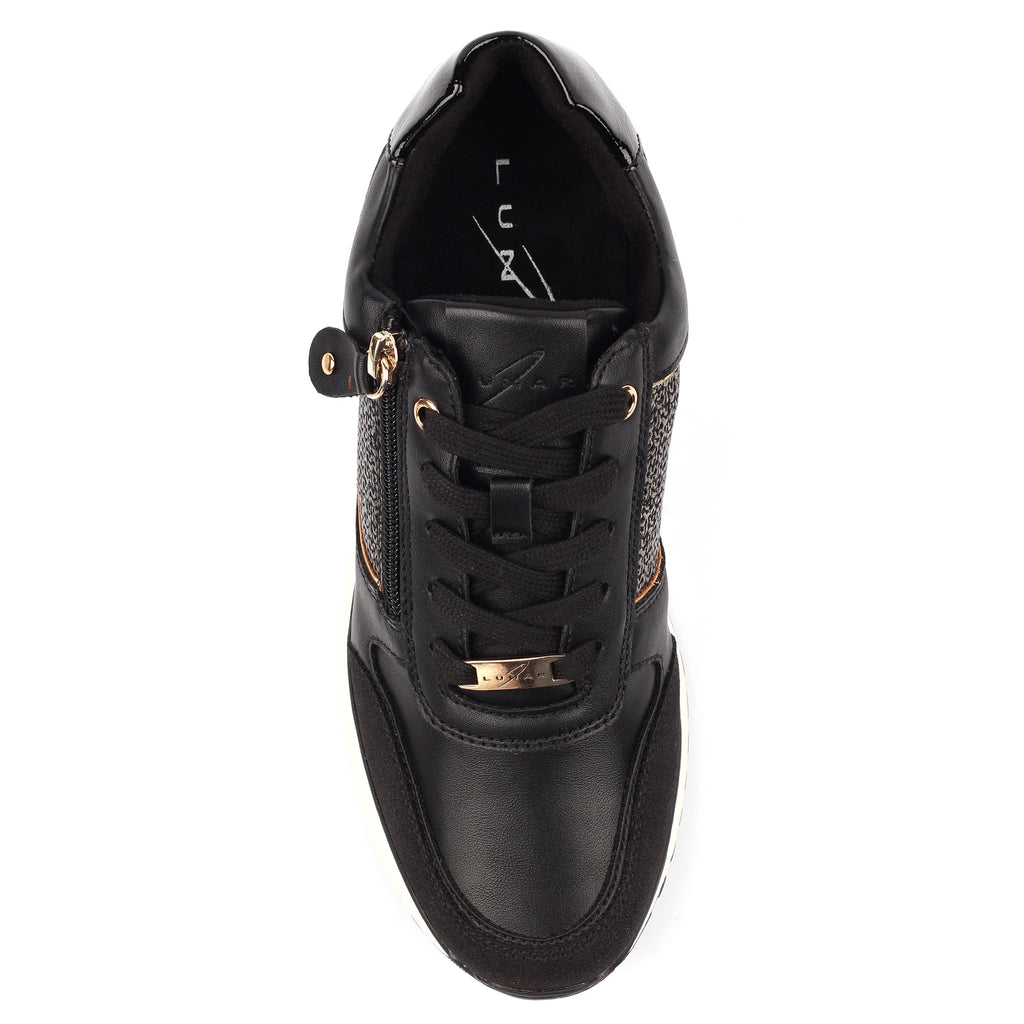 Noble Black Trainer