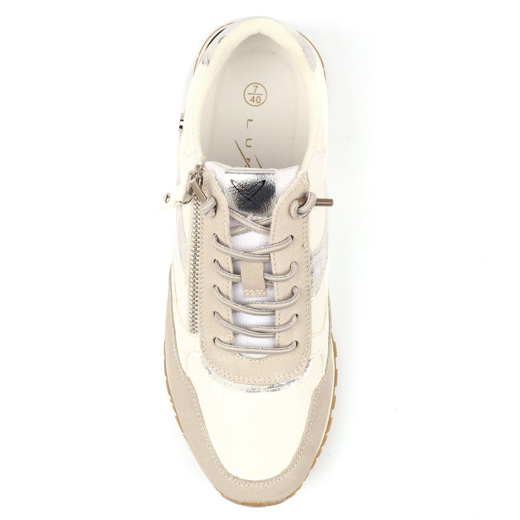 Lindy Grey Trainer