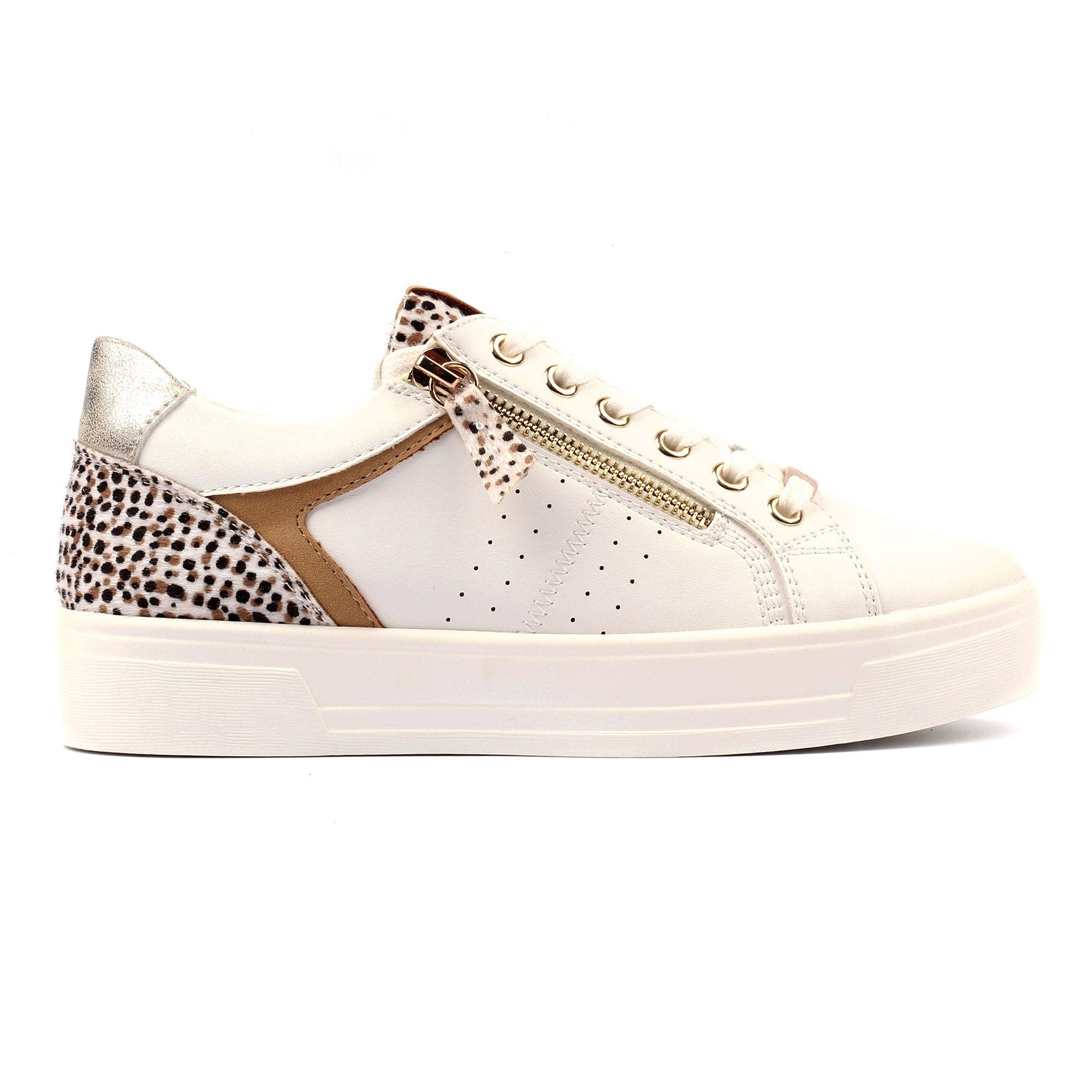 Presley White Trainer