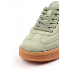 Maya Mint Trainer