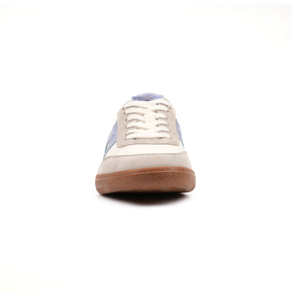 Athena Grey Trainer