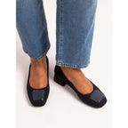 Betsy Navy Shoe