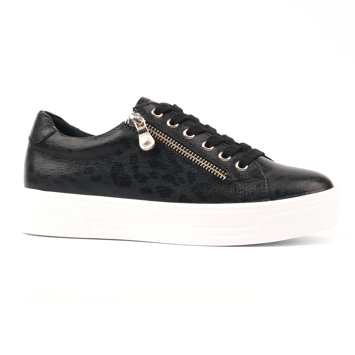 Charm II Black Trainer