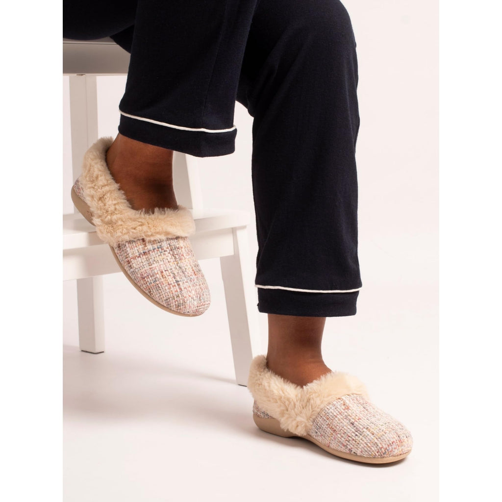 Lunar Dana Beige Slipper