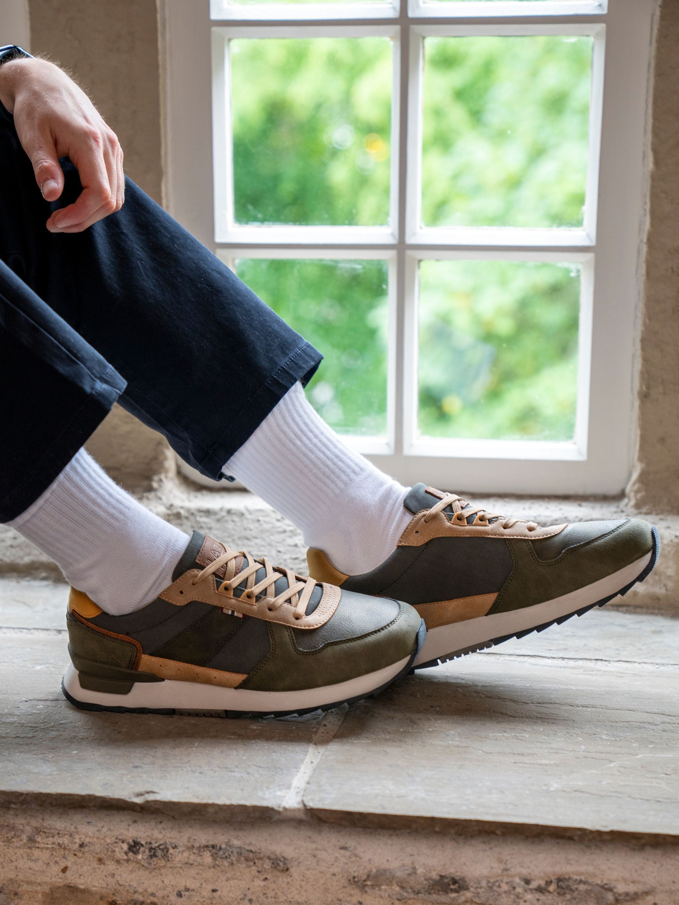 Tommy Khaki Mens Trainer