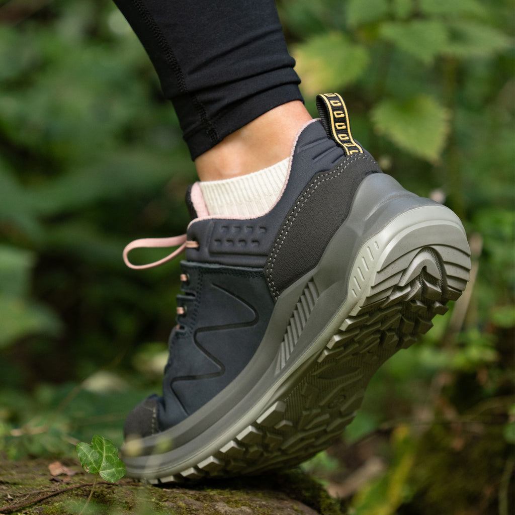Lady Horizon Navy Walking Shoe