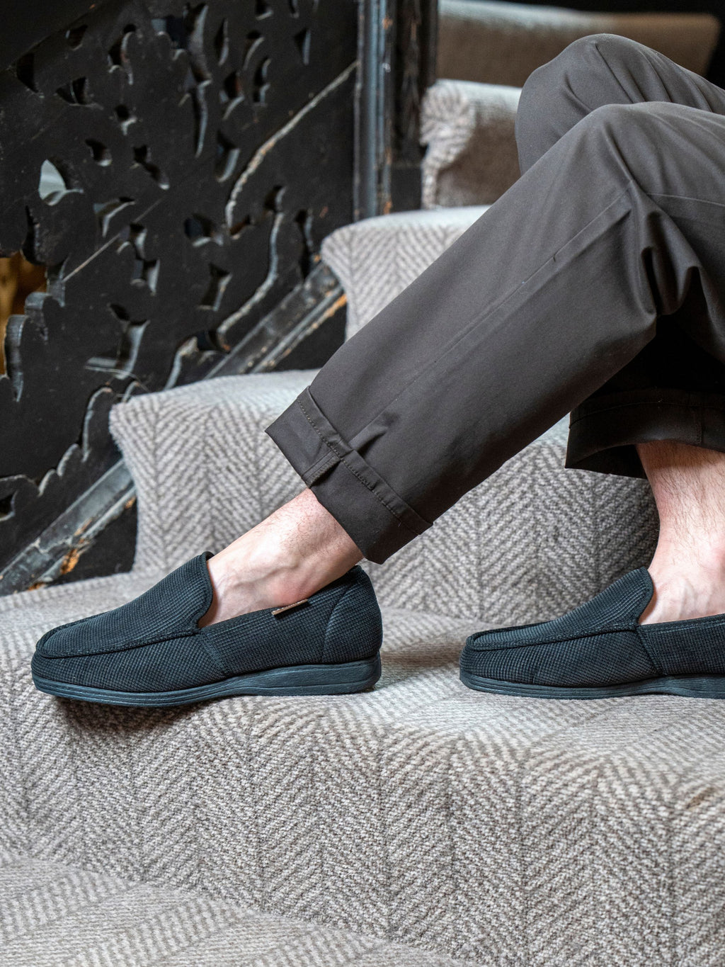 Dylan Black Slipper